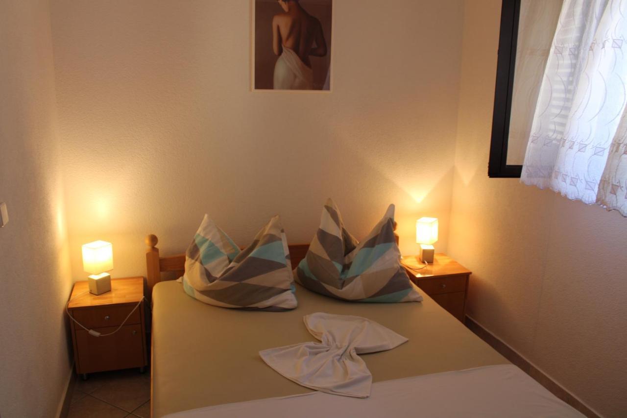 Apartments Villa Macola Trogir Bagian luar foto