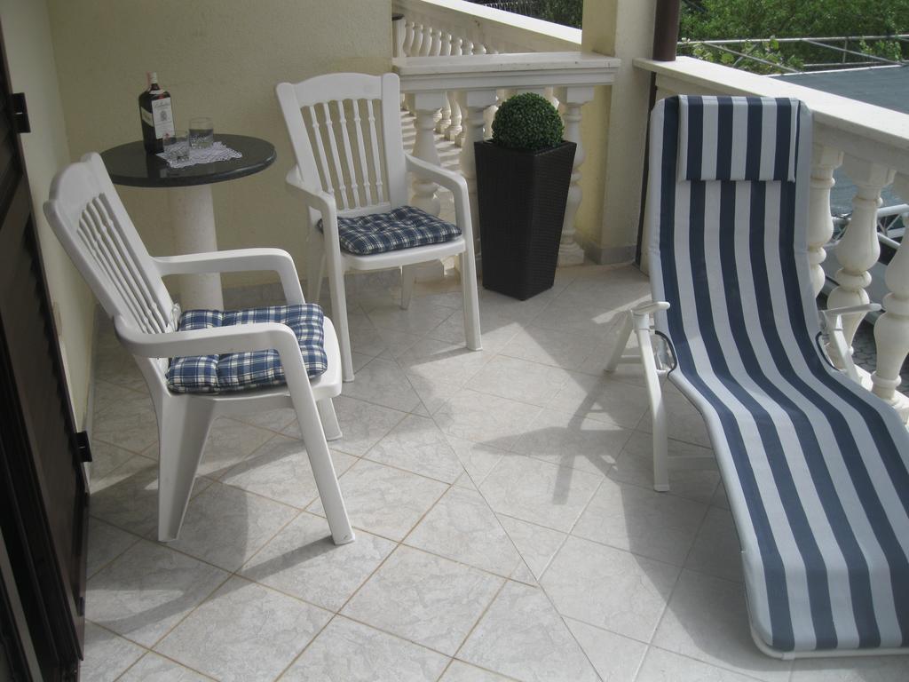 Apartments Villa Macola Trogir Bagian luar foto