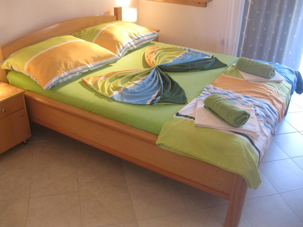 Apartments Villa Macola Trogir Bagian luar foto