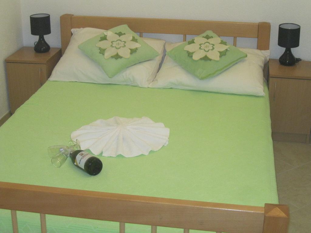 Apartments Villa Macola Trogir Bagian luar foto